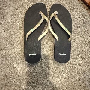 Sanuk Women's Sandals with Black and Tan Straps